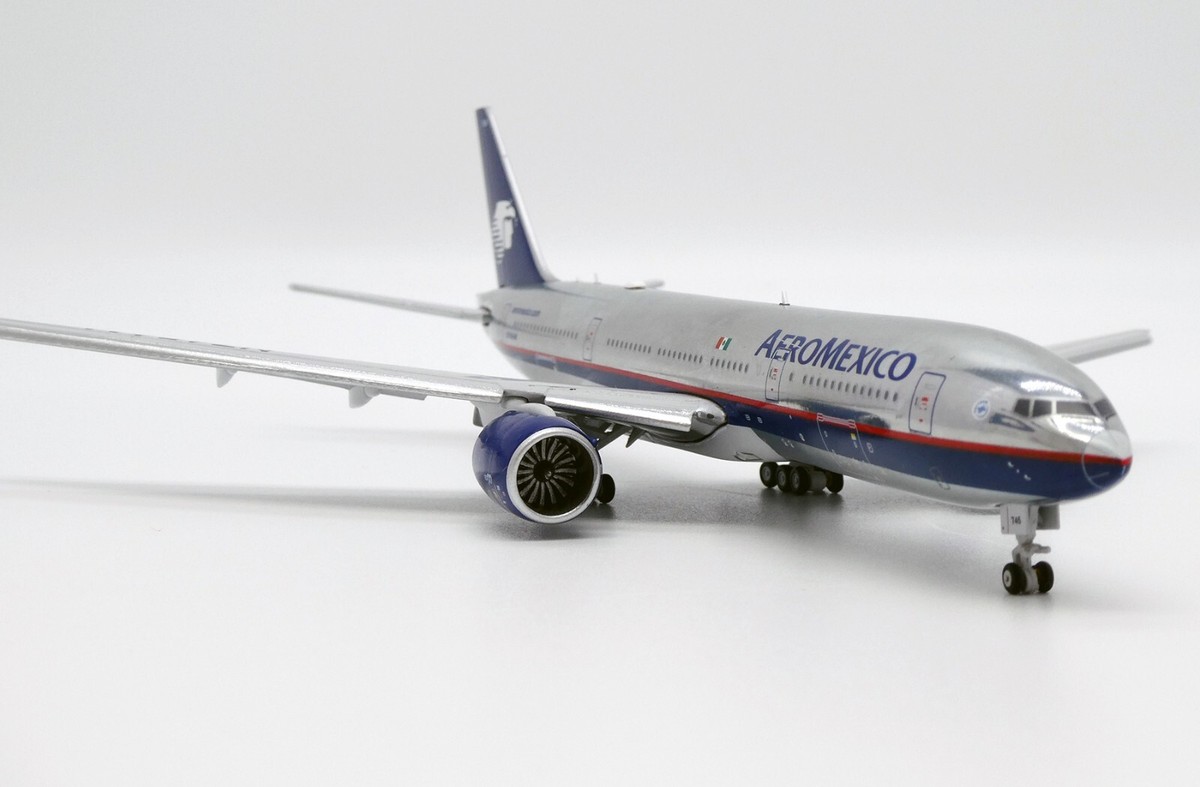 AeroMexico B777-200ER Polished Reg: N745AM FLAPS DOWN JC
