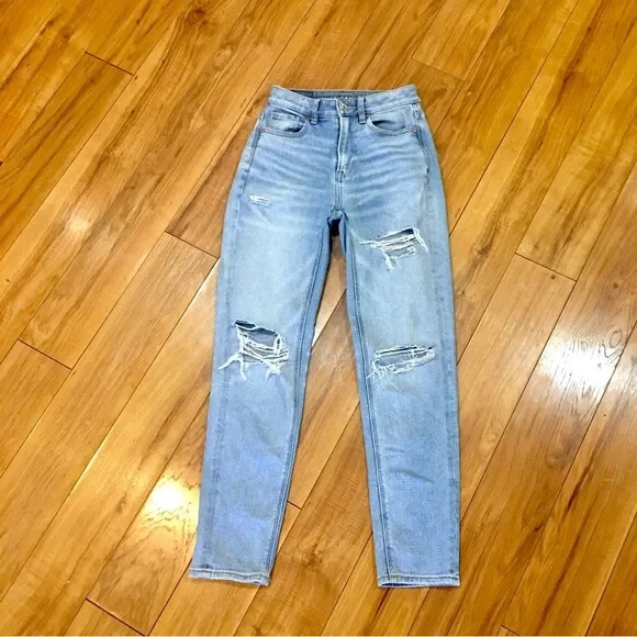 American Eagle AEO moms straight jeans light wash distressed denim 00 image 10