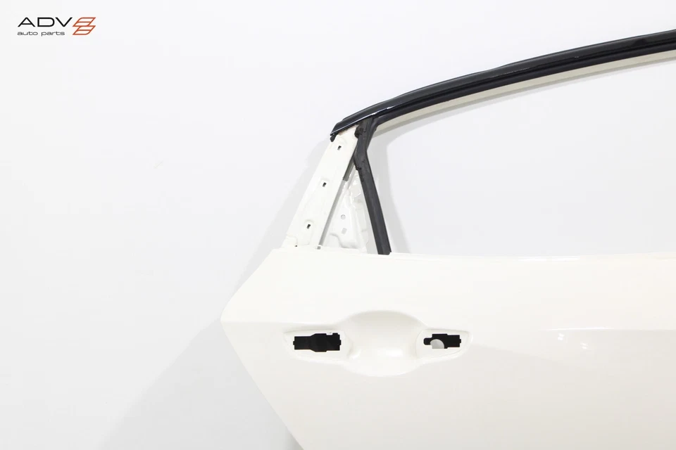 Honda Civic 2017-2021 hatchback trasero derecho pasajero puerta panel carcasa OEM Foto 2 de 4