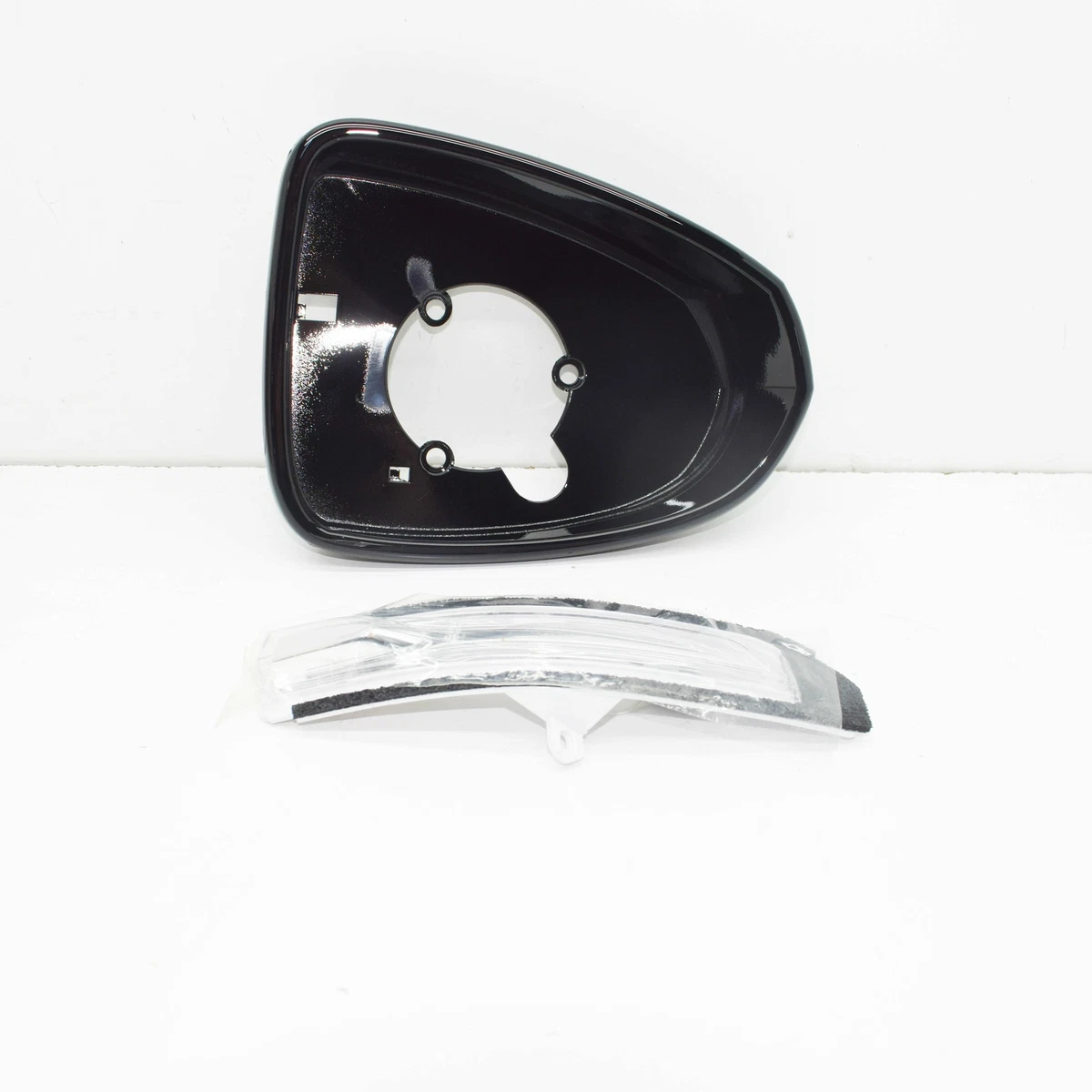 CHEVROLET VOLT MK1 Mirror Ring Turn Signal Right Kit 22778937 NEW 