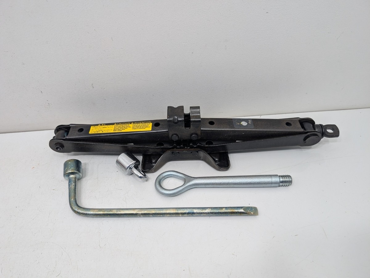 01 - 07 Toyota Highlander Emergency Scissor Jack + Lug Wrench Tool