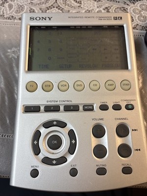 SONY Integrated Remote Commander RM-AV3000 Learnable Multi-Function Touch Screen