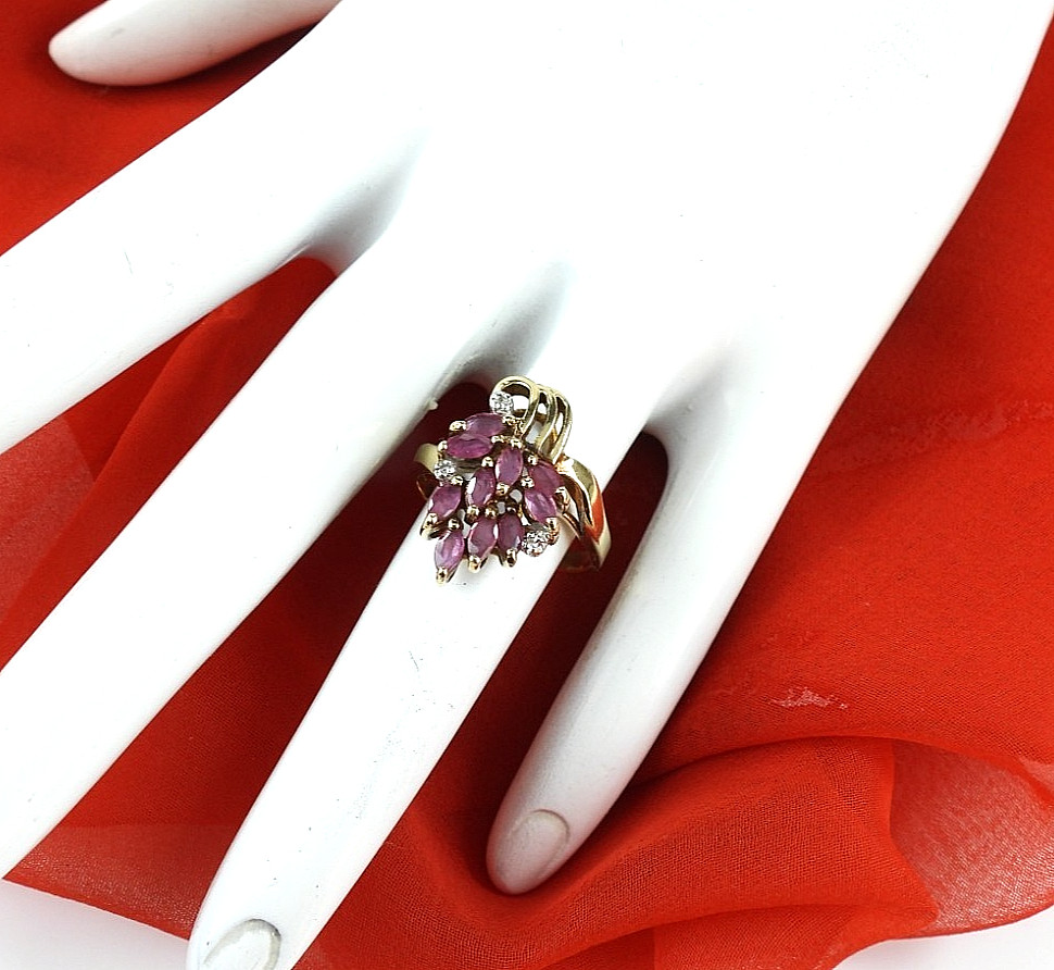 Vintage Solid 10K Gold Ruby Diamonds Emerlad Cut … - image 11