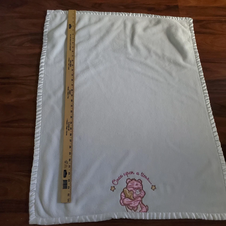 Manta bebé Care Bears Love A Lot oso satinado ribete once upon a time felpa blanca Foto 4 de 4