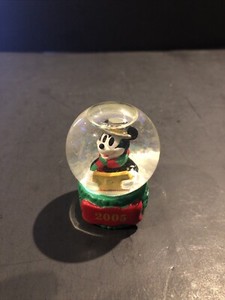 Disney 2005 Mickey Mouse Caroler Christmas Holiday Mini Snow Globe JC Penny