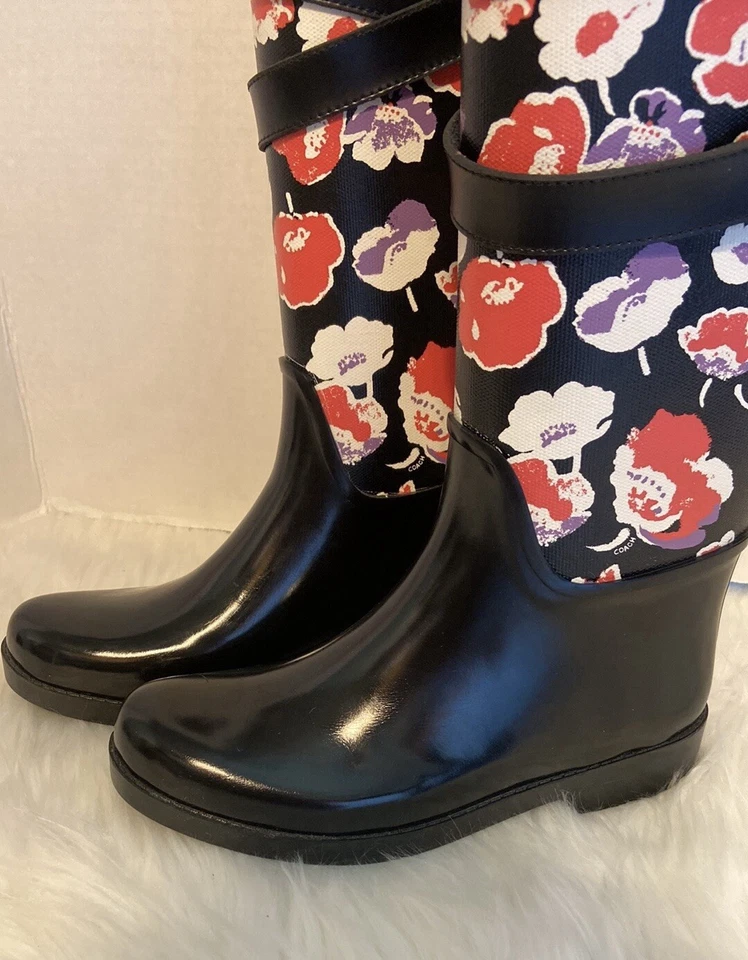 全新 Coach Trisha 黑色花卉橡胶湿雨靴 5 码 — 第 4/4 张图片