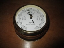 Sch&ouml;nes &auml;lteres Schiffsbarometer Royal  Germany 12,6 cm Messing