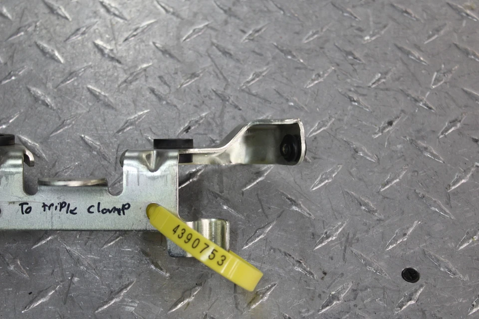 Ducati Hypermotard 1100 S 2009 faro delantero triple abrazadera montaje en soporte Foto 3 de 4