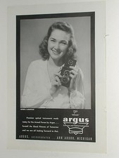 1945 ARGUS Camera advertisement, Argus Argoflex reflex camera, pretty girl