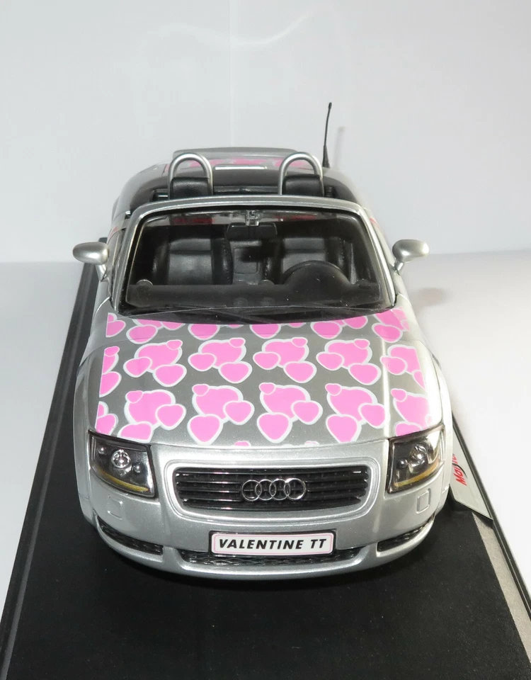 Raro Maisto Edizione Speciale Audi TT Roadster Valentine 1/18 In Scatola #31878 - Immagine 2 di 4