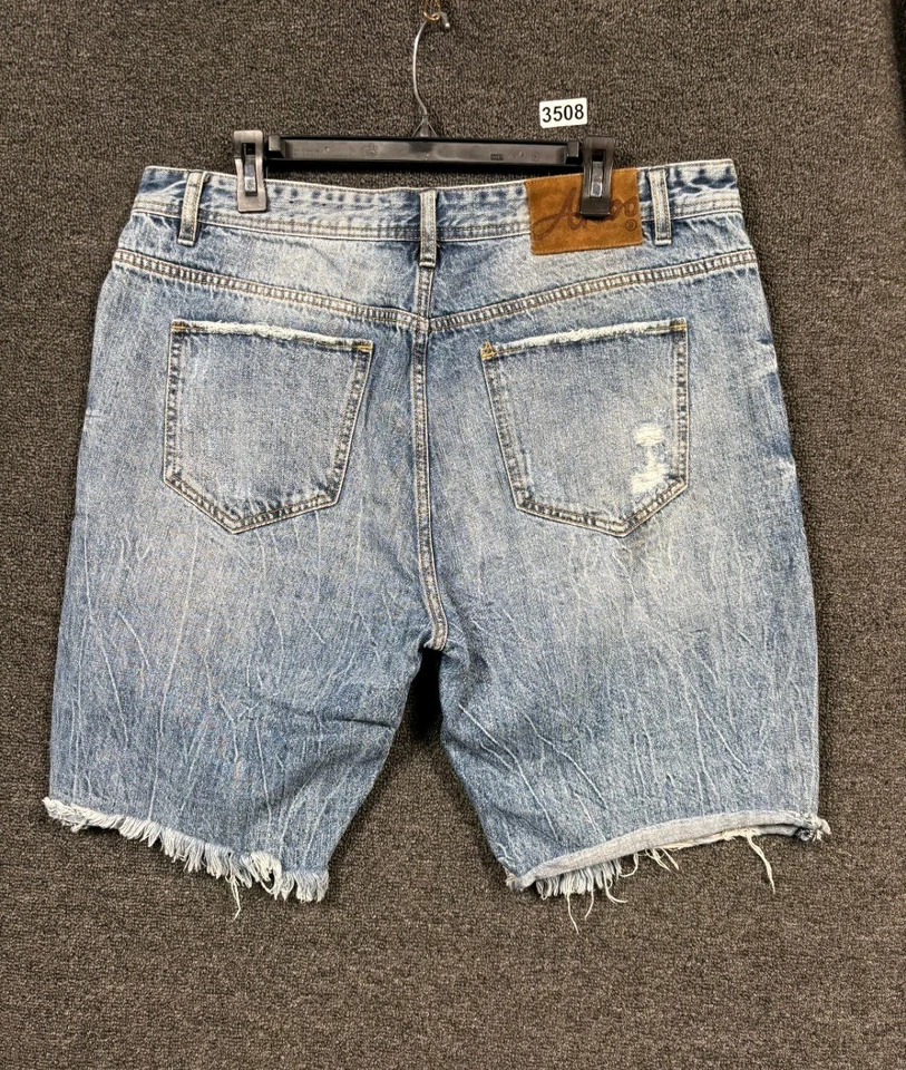 Bermudas vaqueras marca Akoo para hombre talla 38 azul lavado claro denim destruido  Foto 2 de 4