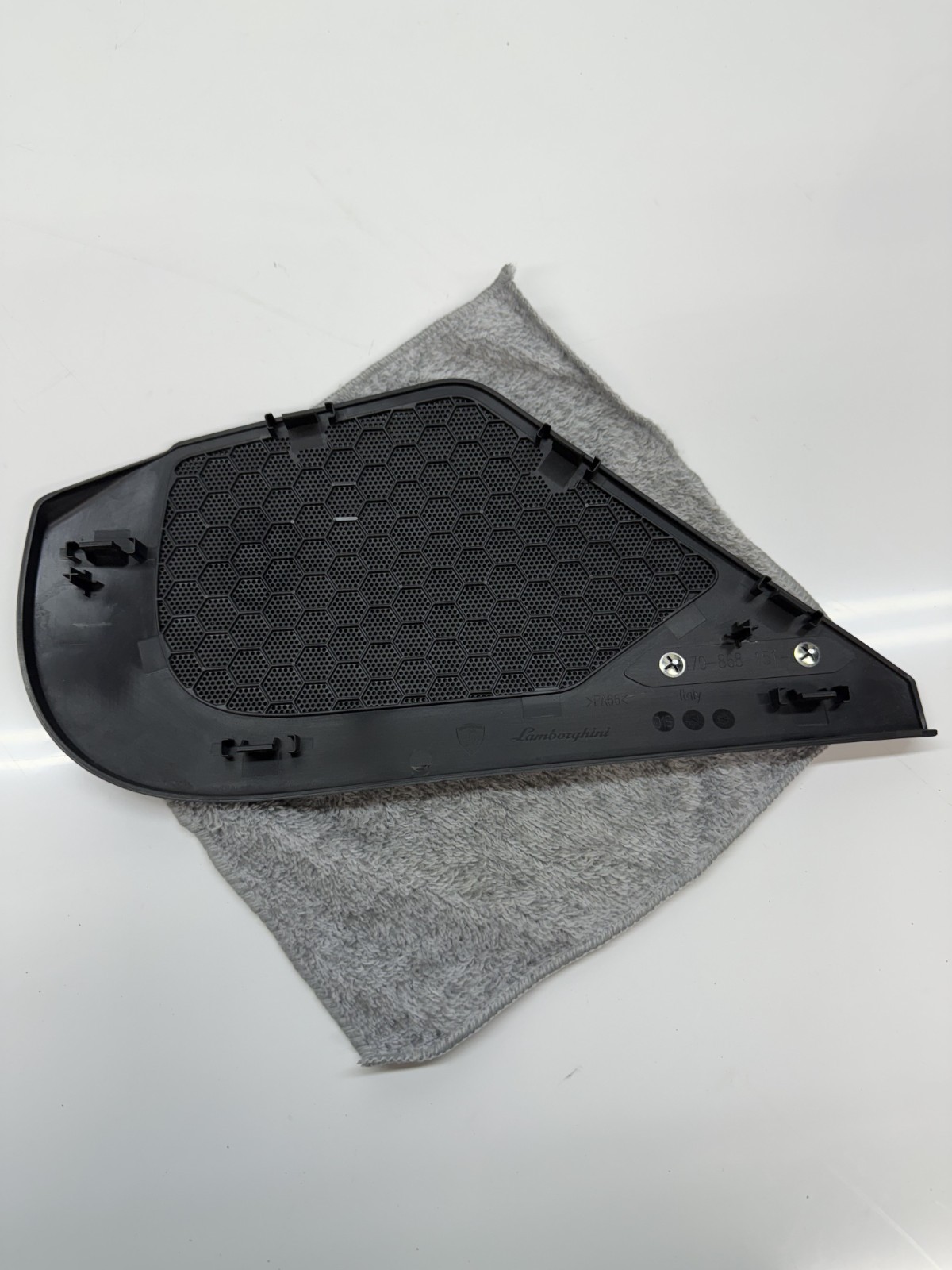 LAMBORGHINI AVENTADOR SV SVJ DRIVER LEFT LOUD SPEAKER GRILL COVER OEM 470868151D