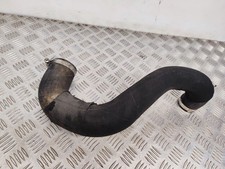 Audi Q5 SQ5 2018 Benzin Schlauch Leitung Ladeluftkühler 80A145738A ALM46708 Audi Q5 SQ5 2018 Benzin Schlauch Leitung Ladeluftkühler 80A145738A ALM46708