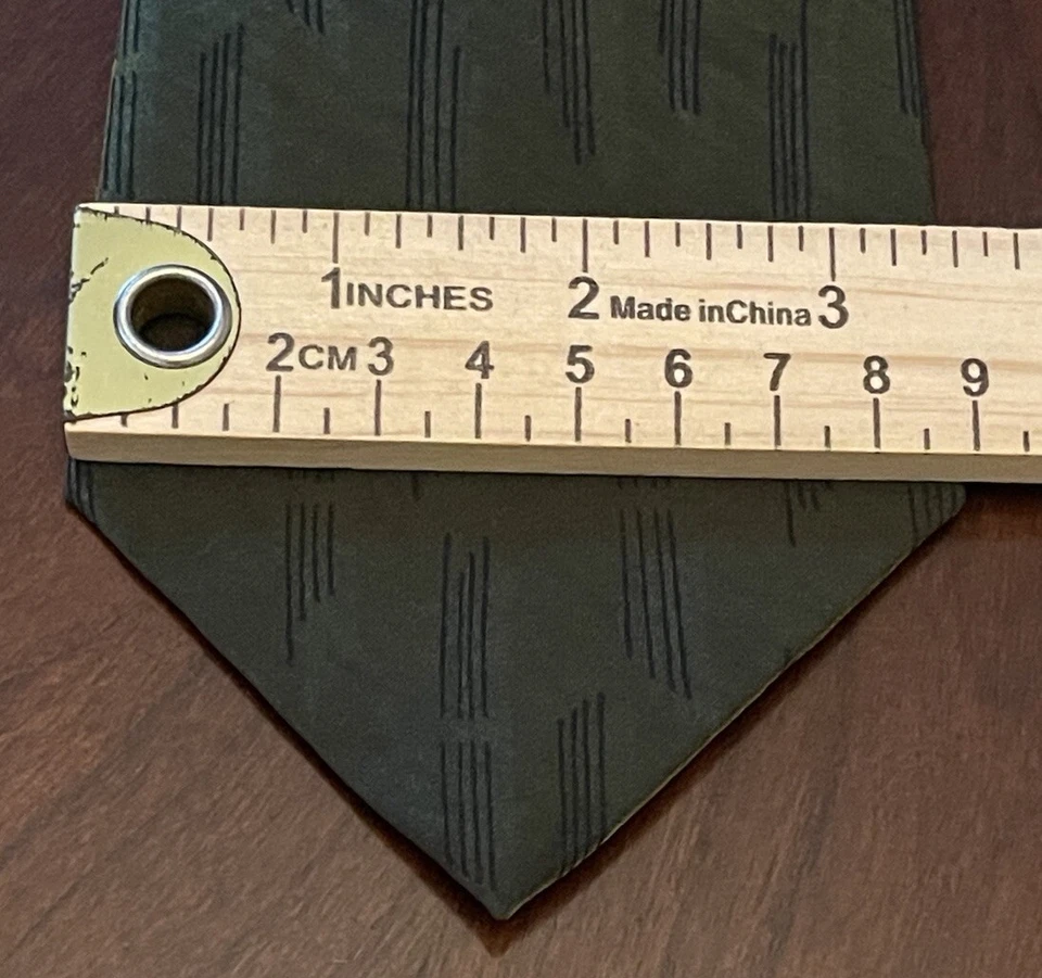 Corbata de cuello Tiny The Collection verde 100 % poliéster para hombre hecha en EE. UU. Foto 4 de 4