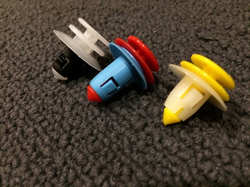 PONTIAC G8 GXP HOLDEN VE PONTIAC GTO COWL / LOWER SKUTTLE CLIPS - Bild 7 von 11