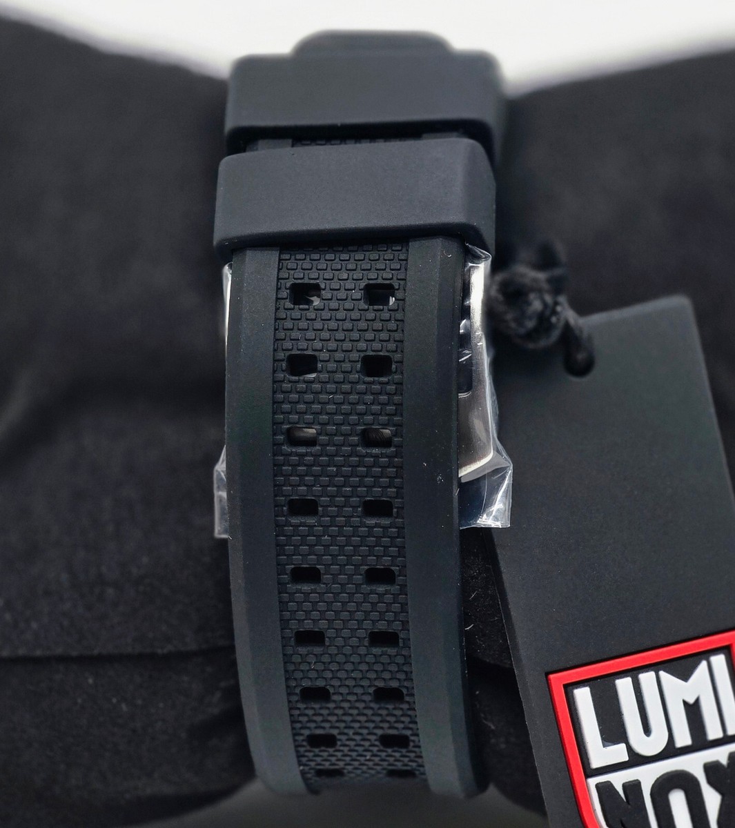 Luminox Never Get Lost X2.2422 Men's Military Black Dial Swiss