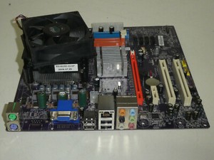 Foxconn Mainboard MCP73VT-PM INTEL E2200 CPU Sockel 775 PC Platine Motherboard