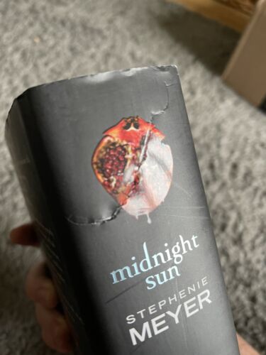 Midnight Sun by Stephenie Meyer