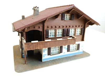 Kibri - Charlet Brienz  Berghaus - 8040 - H0 - Gebäude Haus gebaut ---- DK 261