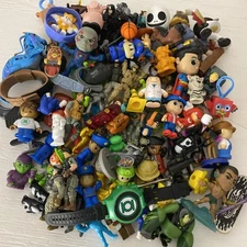 Lot of 100 Random Toy Party Favor Junk Drawer Action Figures 4lb