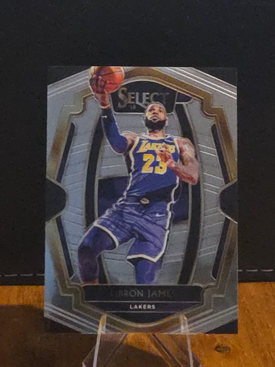 2018-19 Panini Select - Premier Level LeBron James #118