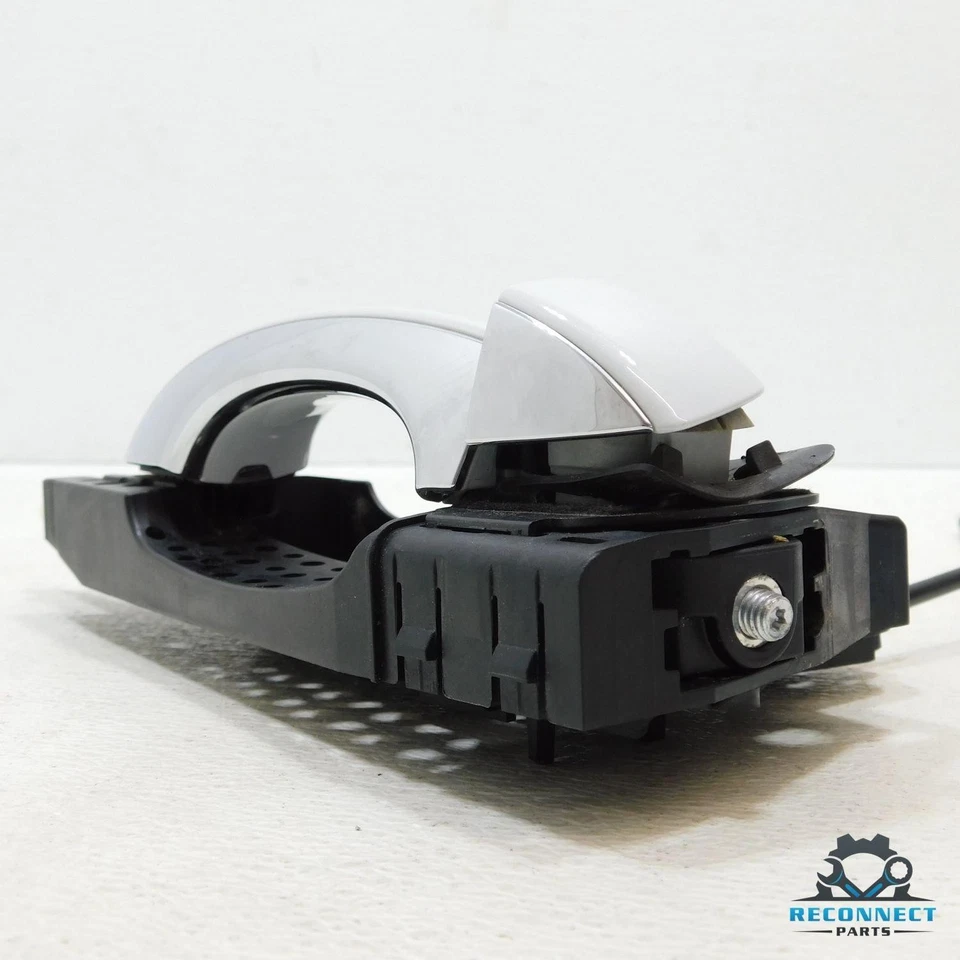 Manija de puerta exterior del lado del pasajero delantero o trasero derecho 12-18 Audi A6 S6 C7 OEM Foto 3 de 4