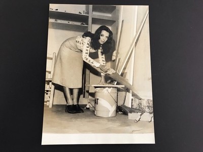 BÉATRICE BELTHOISE - ORIGINAL PRESSEFOTO 18x24cm
