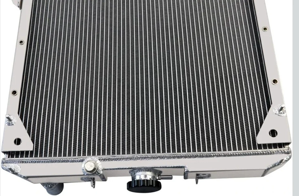 3 行铝制散热器适用于 1994 - 2016 五十铃 NPR 雪佛兰 W3500/W4500 Tiltmaster GMC — 第 4/4 张图片