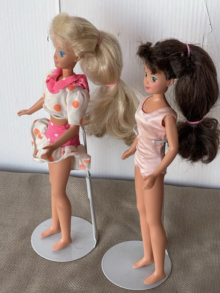 Lote vestido de boneca Barbie Skipper & Courtney 10,5” anos 80/90+Pet Pals Fashions NRFP - Imagem 3 de 4