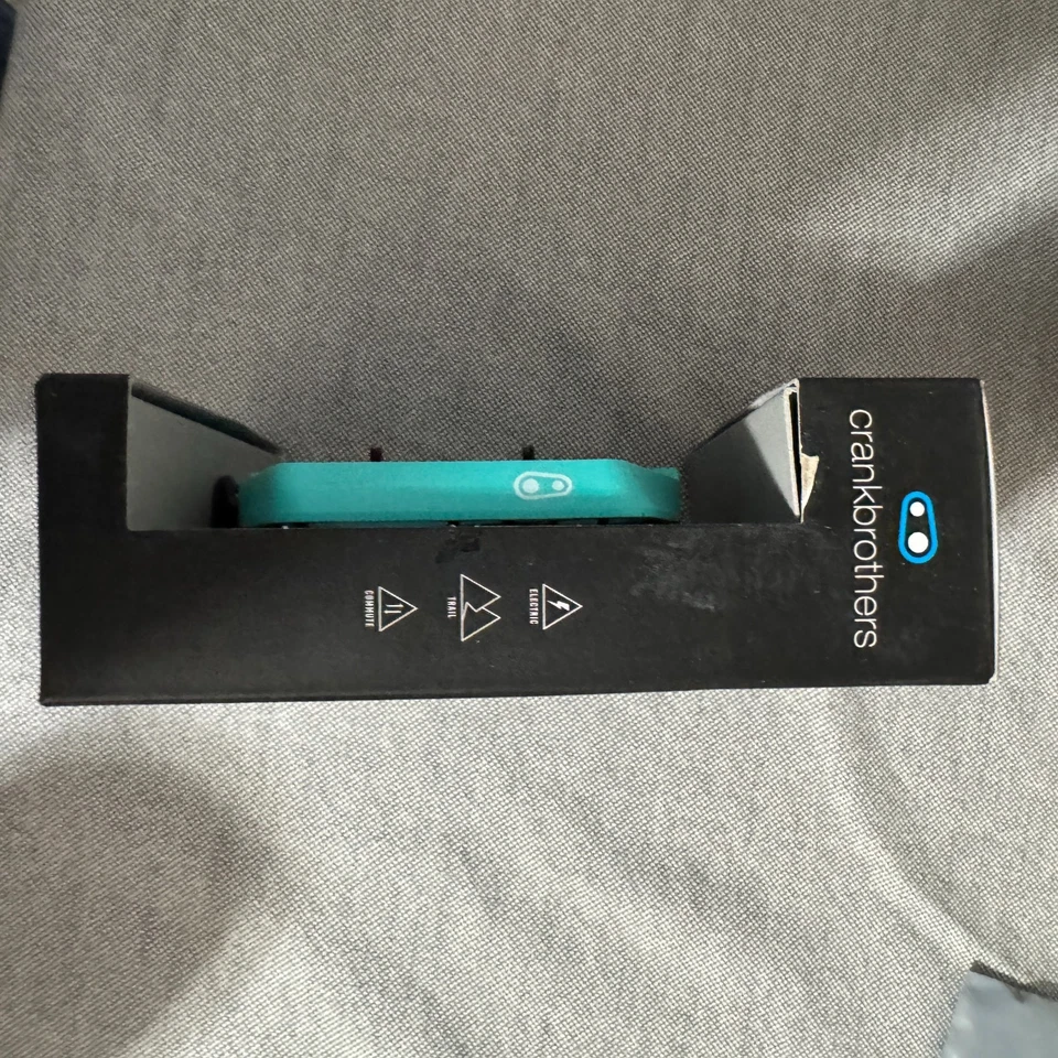 Carimbo de Pedal CRANKBROTHERS 1 GRANDE Pedais Planos/Plataforma de Mountain Bike Azul-petróleo Novo Na Caixa - Imagem 4 de 4