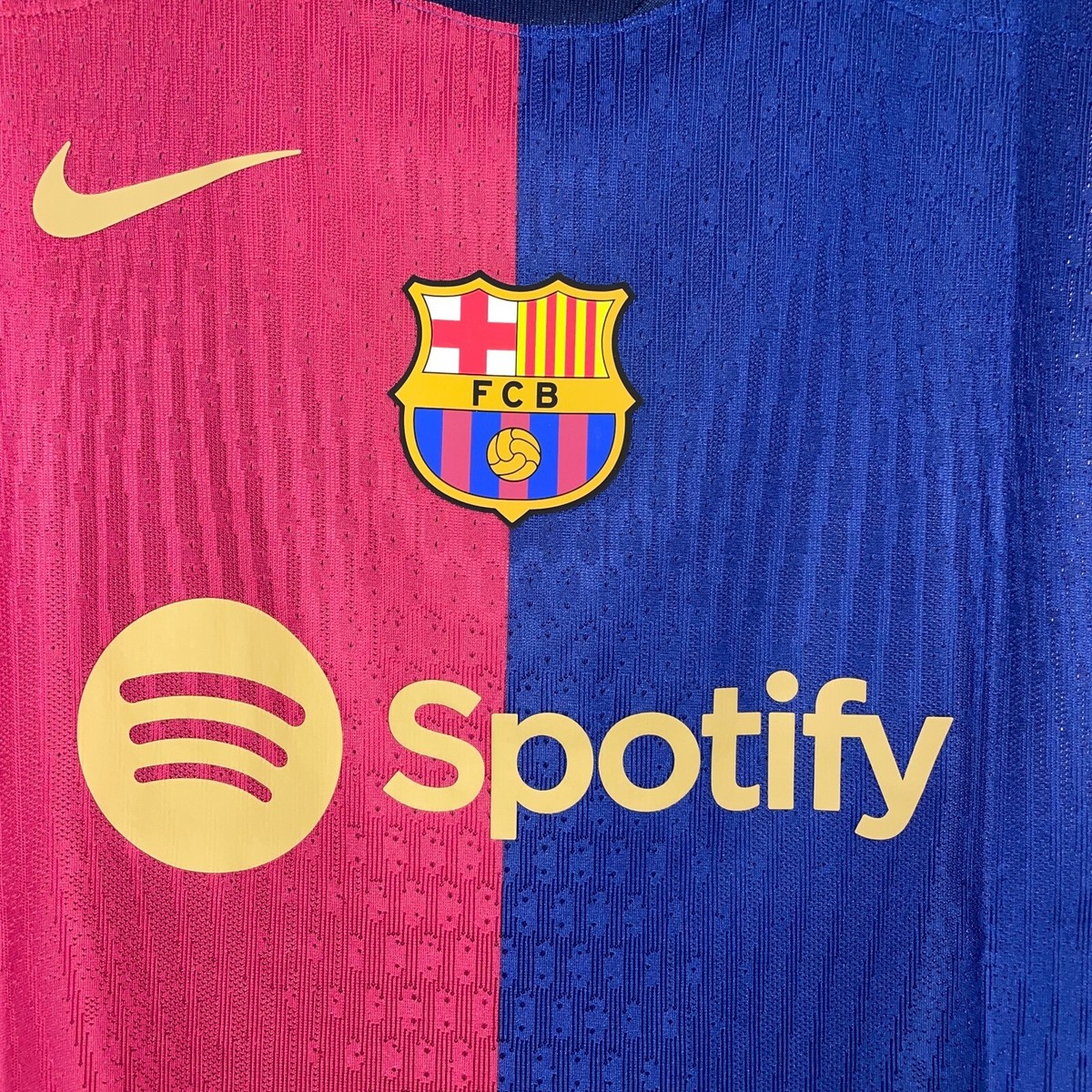 Maillot Domicile FC Barcelone Yamal 2024/2025 – Nike, Taille M, Neuf Sans Boîte