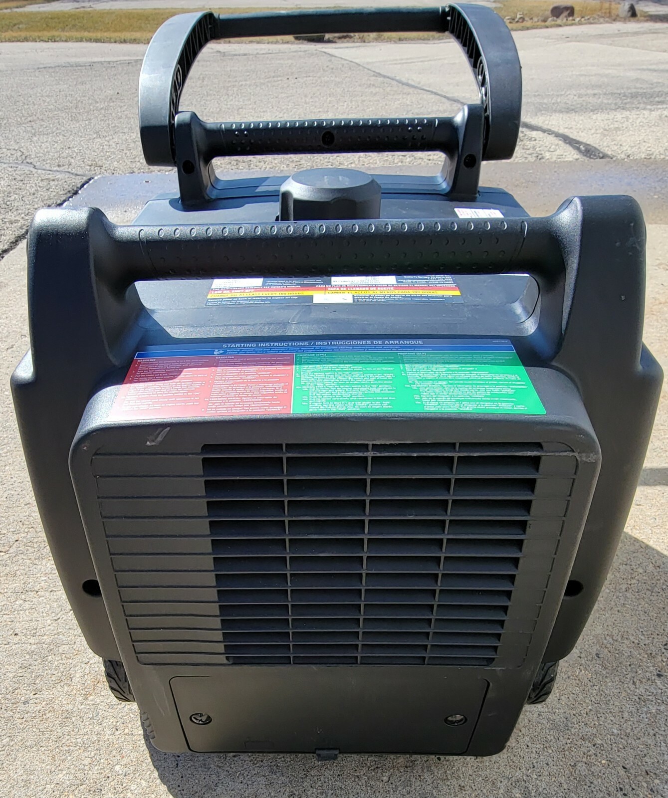 Champion 100263 3400Watt Dual Fuel Inverter Generator Single Phase 25
