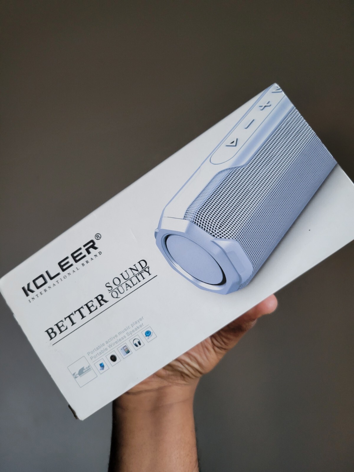 Portable Bluetooth speaker open box great condition-image