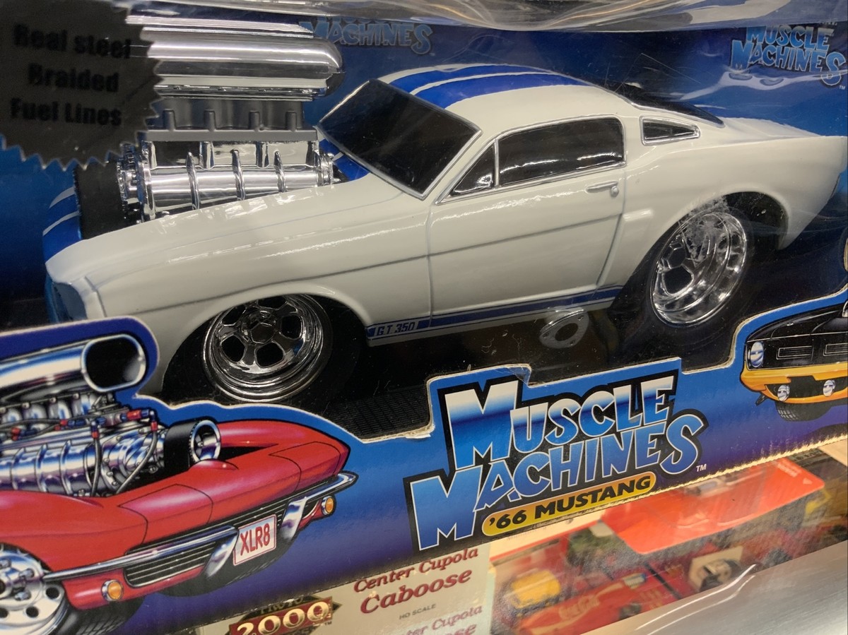 Ford C600 1966 Muscle Machines Con Ford Mustang SVT Cobra 1993 - Foto 8