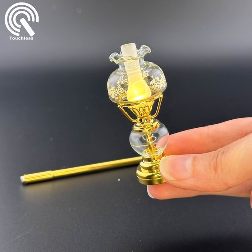 Casa de muñecas operación sin contacto escala 1:12 lámpara de aceite de pie luz LED miniatura - Imagen 10 de 30