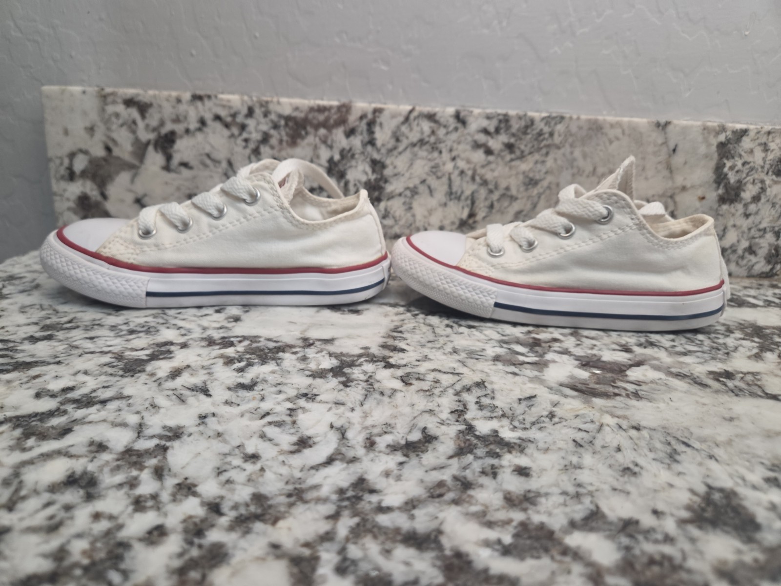 Converse All Star White Canvas Low Top Sneakers Unisex Kids Size 8 thumbnail 6