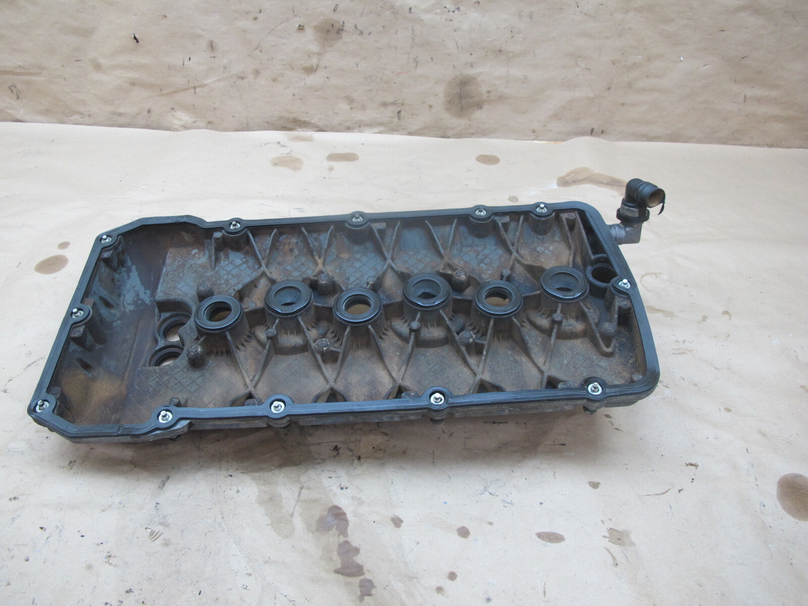 03-10 BENTLEY CONTINENTAL GTC GT FLYING SPUR 6.0L ENGINE MOTOR LEFT VALVE COVER