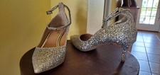 Jewel Badgley Mischka Womens Crystal Embellished Silverleather heel shoes size 8