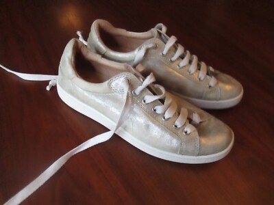 UGG Milo Distressed Metallic Silver on Tan Leather STAR DUST Sneakers Women's 9