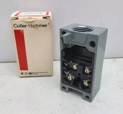 Cutler Hammer E50RA Limit Switch Receptacle 5 Terminals New