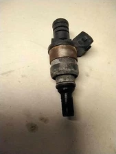 2001 2002 2003 2004 2005 BMW 525 SERIES Fuel Injector