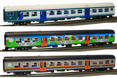 Vitrains PIV81509LD Interregionale Verona-Trento Bolzano set 3 carrozze MDVC. FS