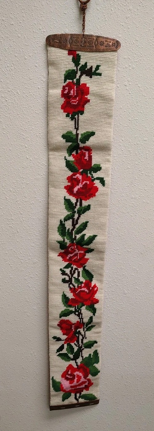 Vintage Bell Pull Needlepoint Red Roses Brass Holders 33