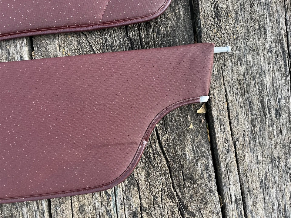 Parasoles granate Chevrolet Toronado 1971-76 OEM GM Cadillac Buick Oldsmobile Foto 4 de 4