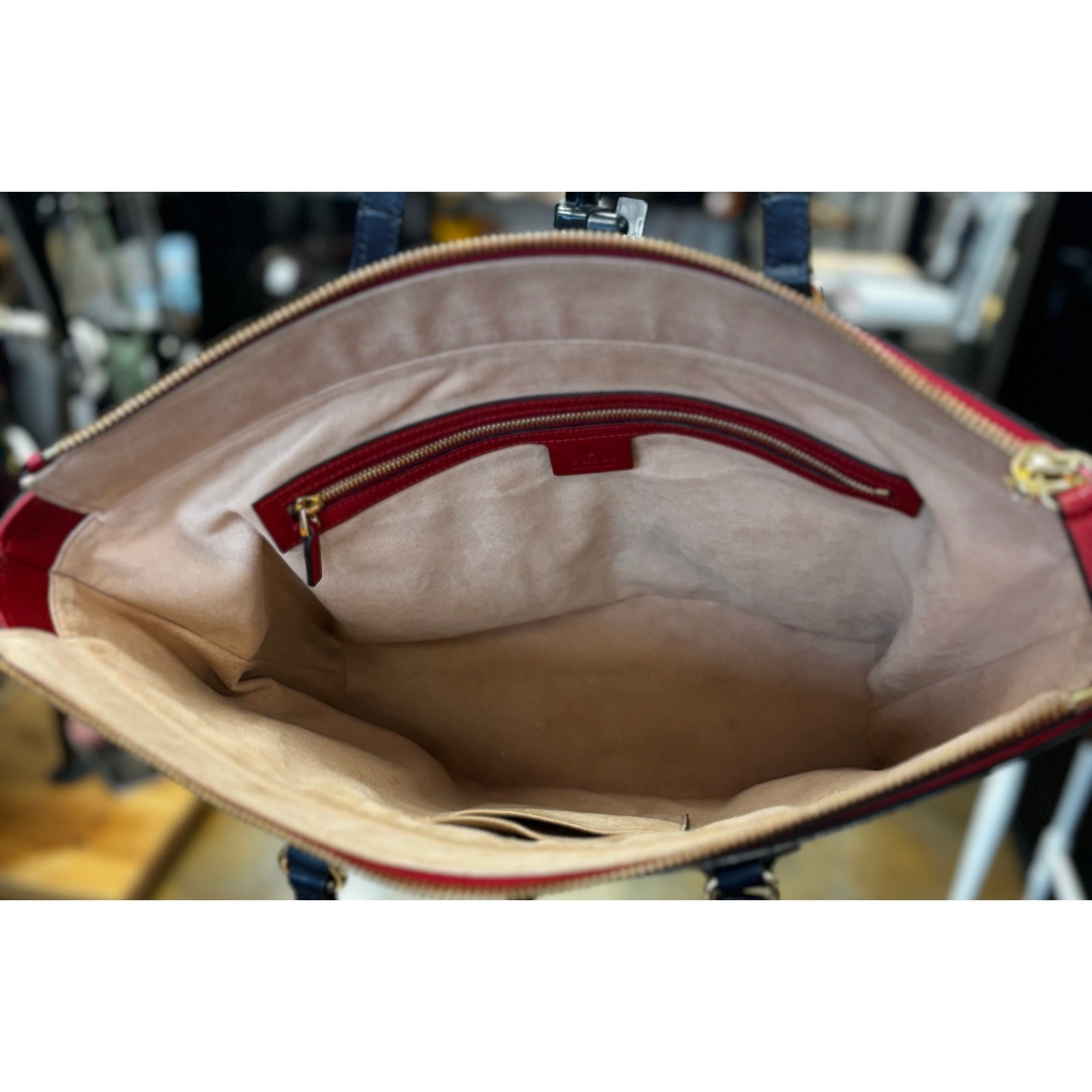 GUCCI GG Supreme Large Navy Blue Monogram & Red Leather Tote Shoulder Bag image 5