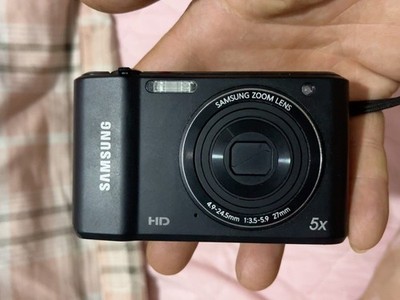 Samsung ES90 14.2 MP 5x Optical Zoom Digital Camera  English Language Black
