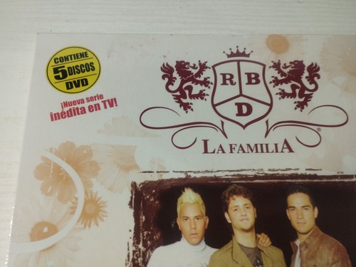 RBD Rebelde La Familia Anahi Dulce MAria - 5 x DVD Box Region 2 PAL Español 3T - Imagen 2 de 10
