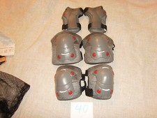 CRIVIT Protektoren Schutz Set Rollschuhe Gelenkschutz Gr. L (25-50 kg) GUT!/40