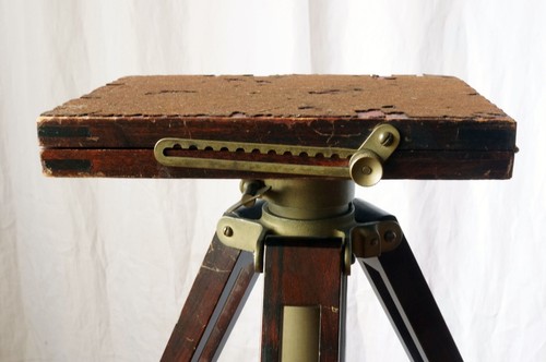 Vintage Graflex FOLMER COMPACT STAND Large Format Camera Tripod Barely Used Rare - Picture 12 of 16