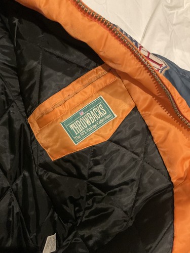 Chicago Bears Throwback Collection Mirage Bomber Jacket Size L NFL Insulated - Picture 6 of 12